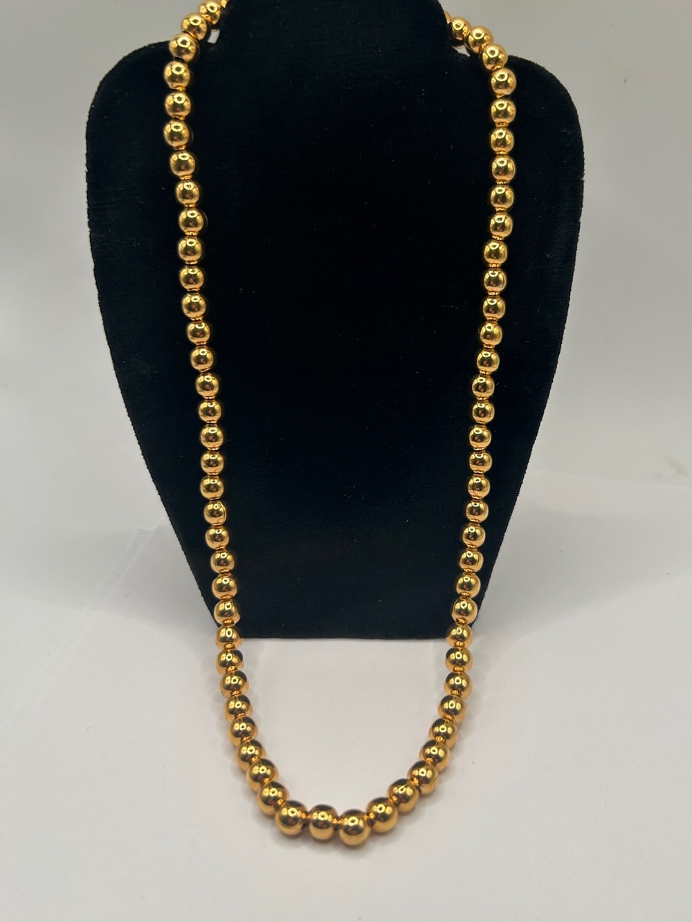 Vintage Monet Gold Beaded Necklace - Timeless Women’s Jewelry - Picture 7 of 9
